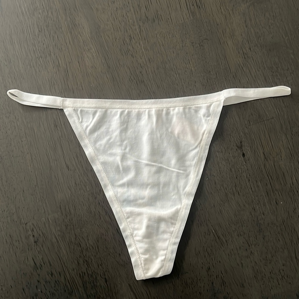PINK Victoria’s Secret V-strings